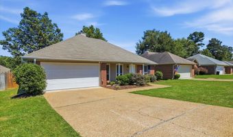 203 Edgewater Branch Dr, Brandon, MS 39042