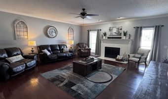 2032 Red Oak Ln NE, Arab, AL 35016