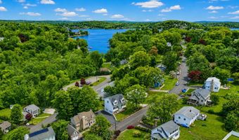 15 Berkshire Dr, Brookfield, CT 06804