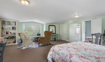 1099 Campbell Dr, Biloxi, MS 39532