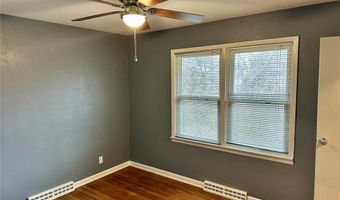 30 W Marietta Pl, Alton, IL 62002