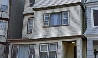 22 E 29TH St, Bayonne, NJ 07002