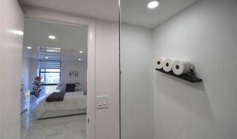 20301 W Country Club Dr 930, Aventura, FL 33180