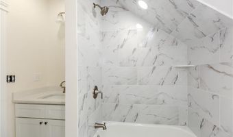 73 Maple Ave, Johnston, RI 02919