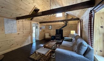 201 Pudvah Hill Rd, Bakersfield, VT 05450