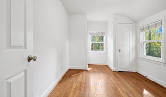 7000 EXETER Rd, Bethesda, MD 20814