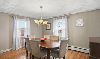514 Killingly St, Johnston, RI 02919