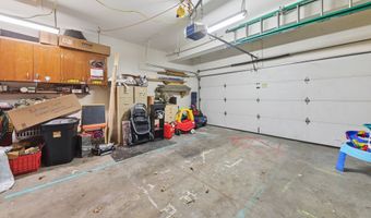 926 8th Ave NW, Altoona, IA 50009