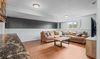 14172 Rockaway Ct, Basehor, KS 66007