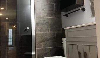 1240 N Main St, Altura, MN 55910