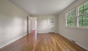 202 CLOVER Dr, Hockessin, DE 19707