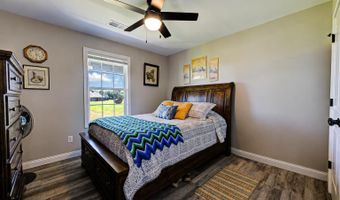 127 Hidden Valley Dr, Bardstown, KY 40004