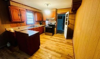 704 W Alder St, Andrews, SC 29510