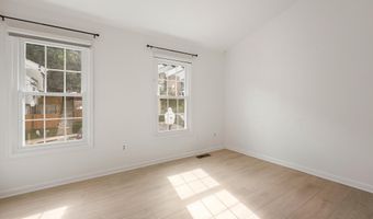 5002 9TH St S, Arlington, VA 22204