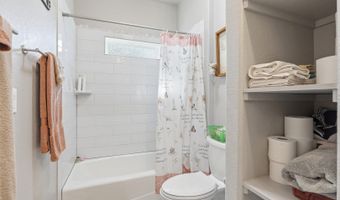 682 STUART Rd, Adkins, TX 78101