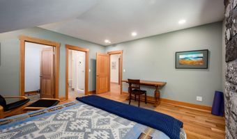61900 Anker Ln, Bend, OR 97702