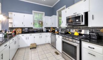 415 N Main St, Bishopville, SC 29010