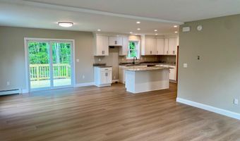 49 Woodbrey Ln, Standish, ME 04084