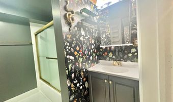 4816 DODSON Dr, Annandale, VA 22003