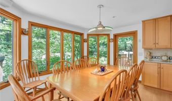 12 Howard Rd, Cumberland, RI 02864