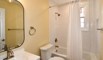 5523 HALWIS St, Alexandria, VA 22303