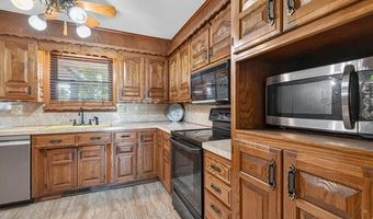 126 Mulberry Ln, Bartlesville, OK 74003