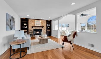 113 Arneytown Hornerstown Rd, Allentown, NJ 08501