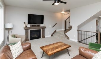 3144 Lakeview Dr SE, Altoona, IA 50009