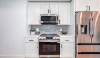 2601 30TH St NE 11, Washington, DC 20018