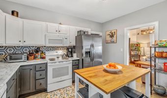 152 Lake St, Auburn, ME 04210