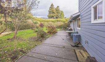 314 S HAZEL St, Brookings, OR 97415