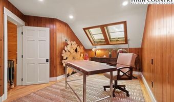870 Clubhouse Dr A2, Banner Elk, NC 28604