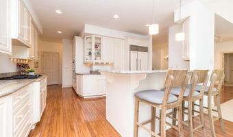 5812 HICKORY HOLLOW Ln, Doylestown, PA 18902