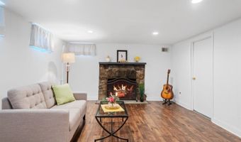 71 Reservoir Ave, Andover, NJ 07801