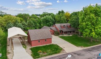 301 Lee Dr, Alcester, SD 57001