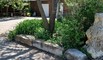 76 Lakeview Cir, Alma, KS 66401