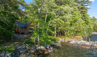 116 Big Barndoor Is, Alton, NH 03810