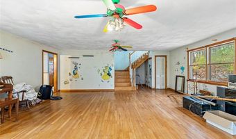 101 Cobble Hill Rd, Lincoln, RI 02865