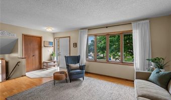 8315 141st St W, Apple Valley, MN 55124