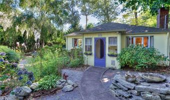 47 Wake Robin Trl, Narragansett, RI 02874