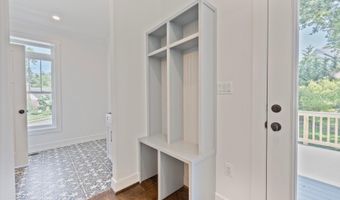 2100 PATRICK HENRY Dr, Arlington, VA 22205