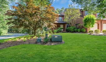 76 Pape Dr, Atlantic Highlands, NJ 07716