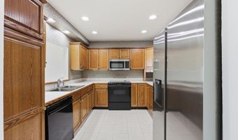 701 BEACH Ave 201, Atlantic Beach, FL 32233