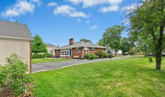 125 W Minna Ave, Avenel, NJ 07001