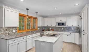 1955 Augusta Valley Ln SE, Ada, MI 49301