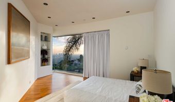 1750 Viewmont Dr, Los Angeles, CA 90069