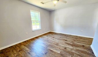 830 Holly Dr, Albany, GA 31705