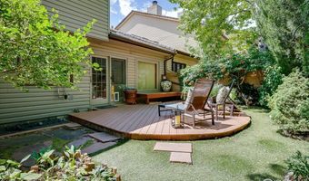 4936 Clubhouse Cir, Boulder, CO 80301