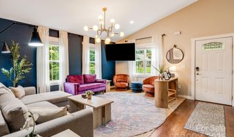 868 Sand Hill Rd, Asheville, NC 28806