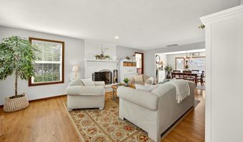 500 Pompadour Dr, Ashland, OR 97520